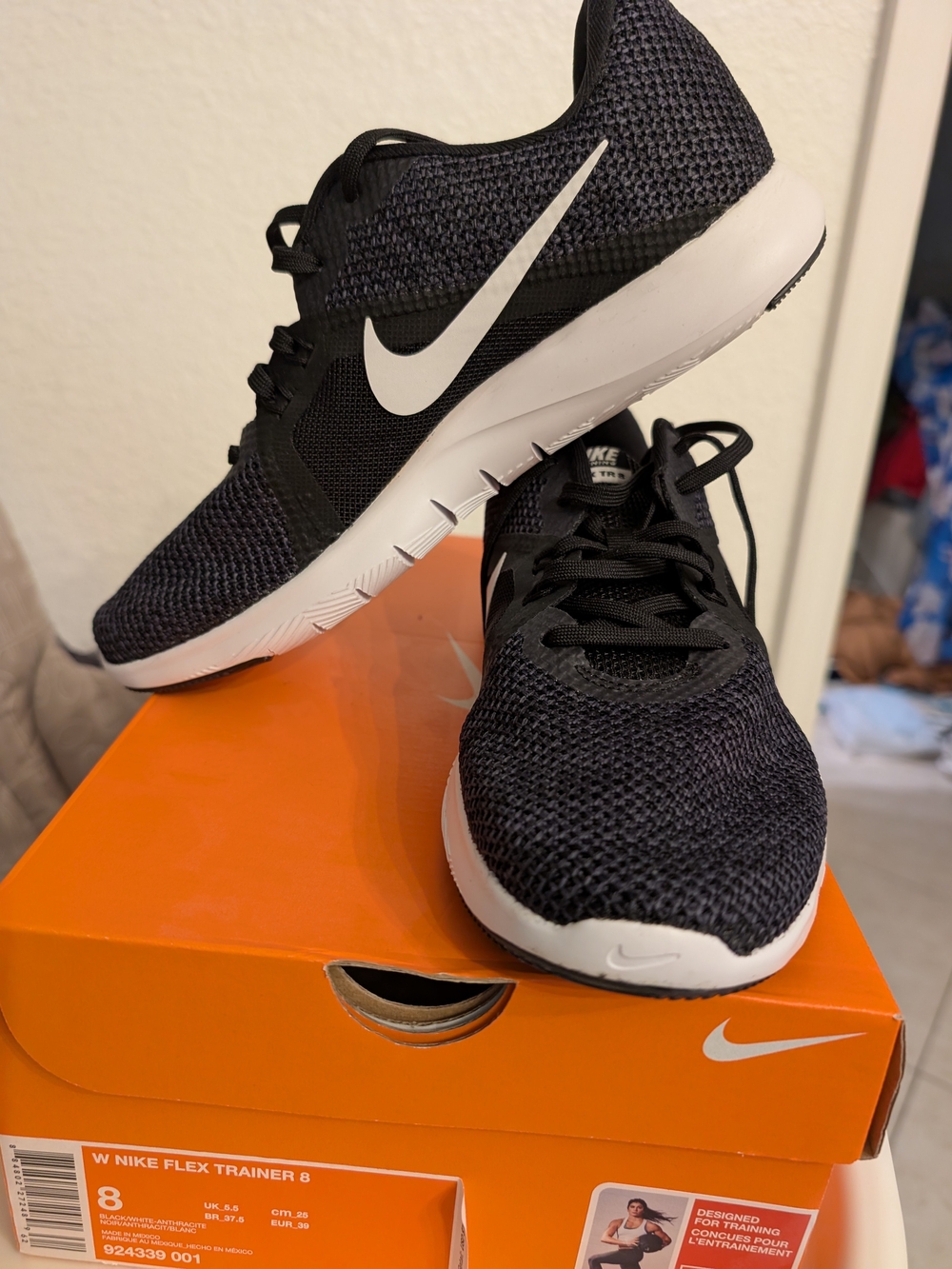 Nike Black and White Women's Flex Trainer Running Sneakers